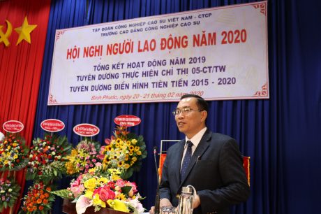 Trường Cao đẳng CN Cao su: Thu nhập 10,5 triệu đồng/người/tháng